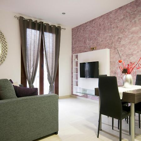 Aparthotel Rambla108 Barcelona Ngoại thất bức ảnh
