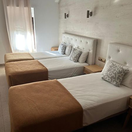 Aparthotel Rambla108 Barcelona Ngoại thất bức ảnh