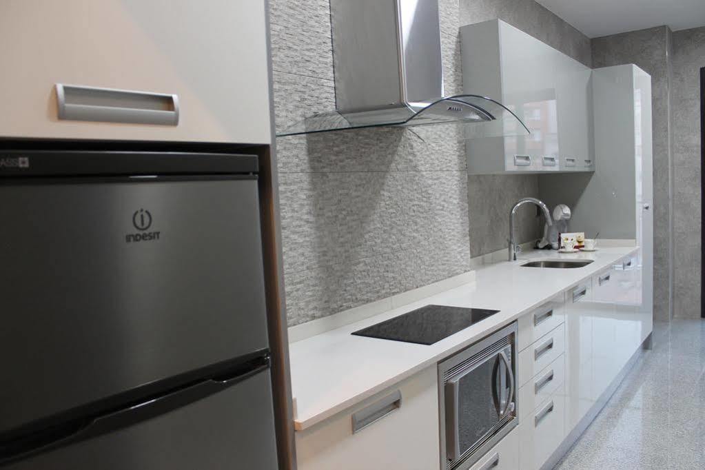 Aparthotel Rambla108 Barcelona Ngoại thất bức ảnh